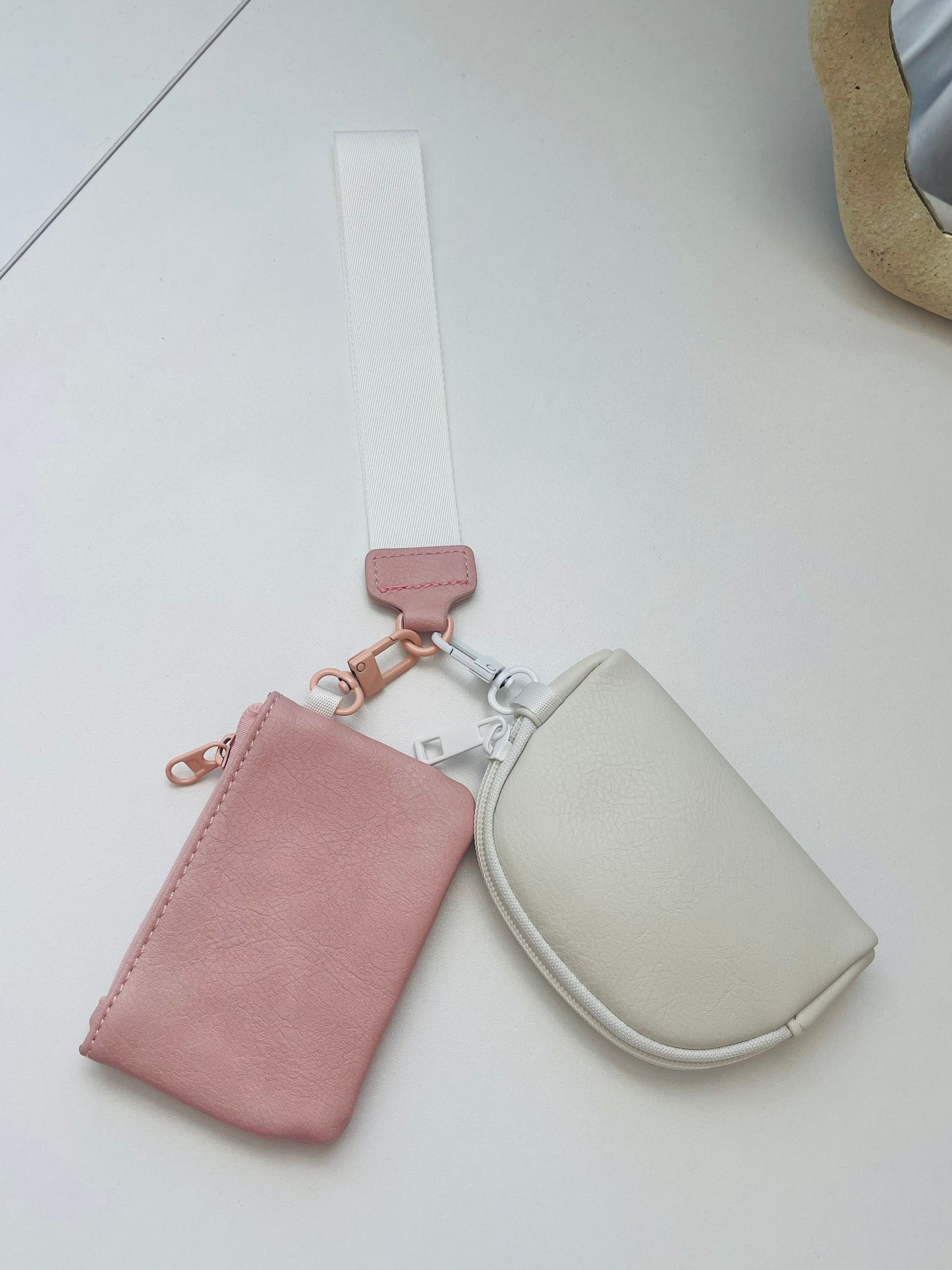 Mini pouch