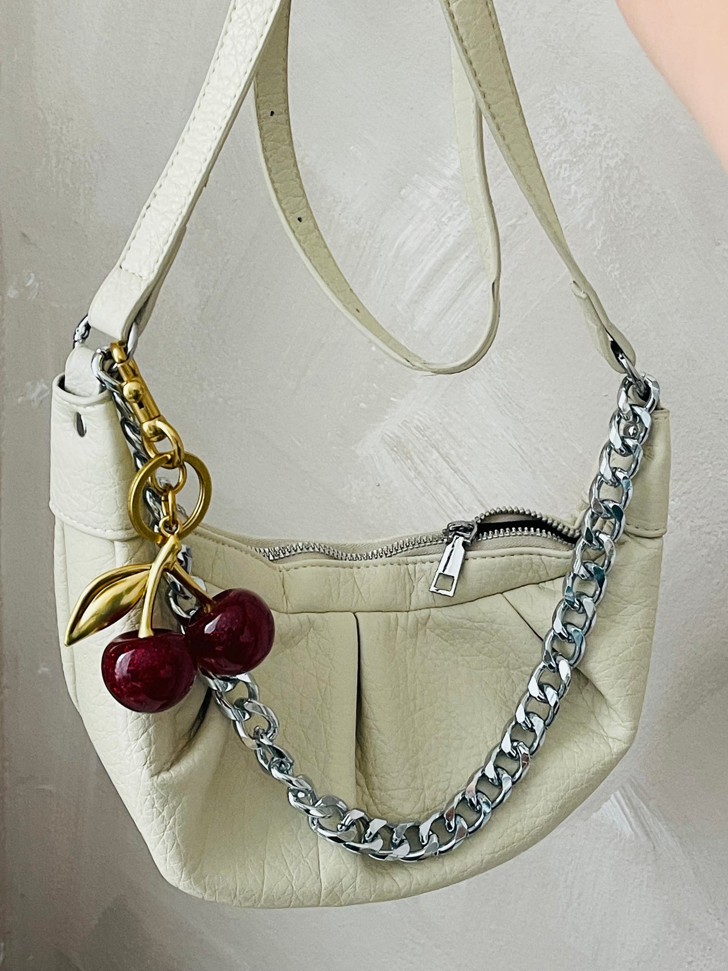 Cherry 🍒 keychain