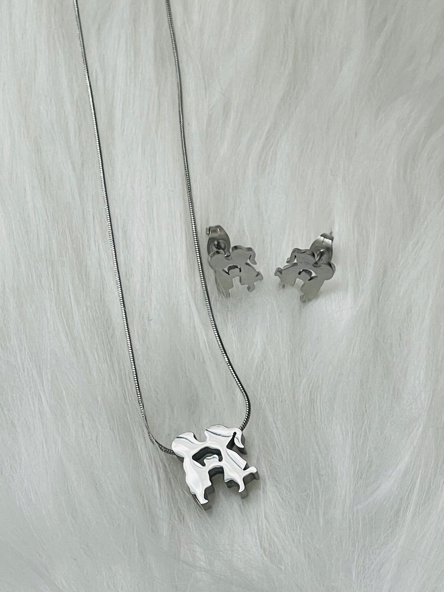 couple kiss set
