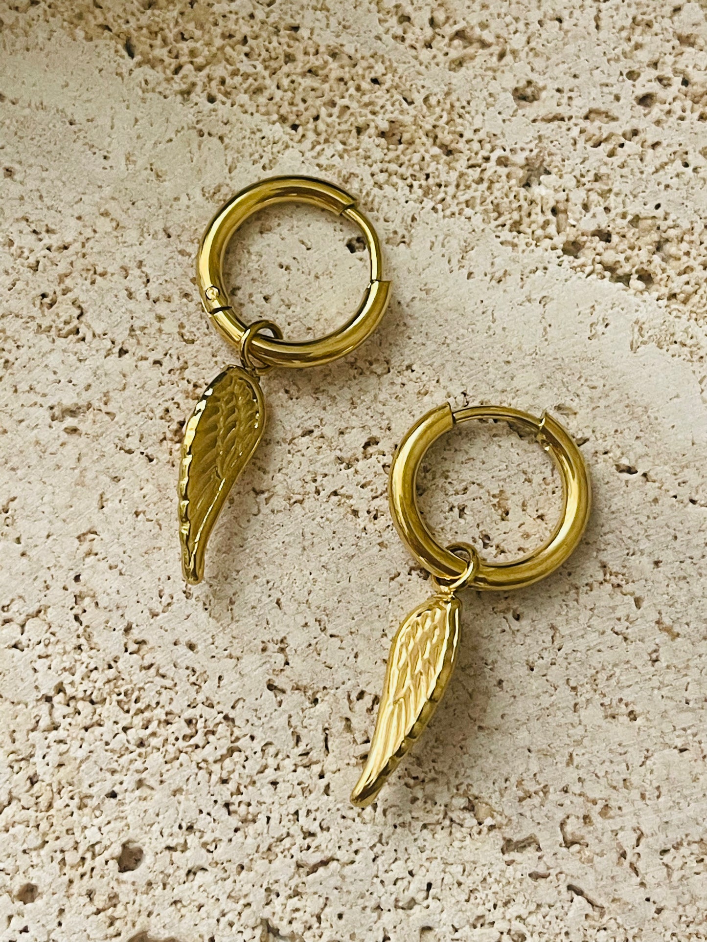 Angel wings huggie’s