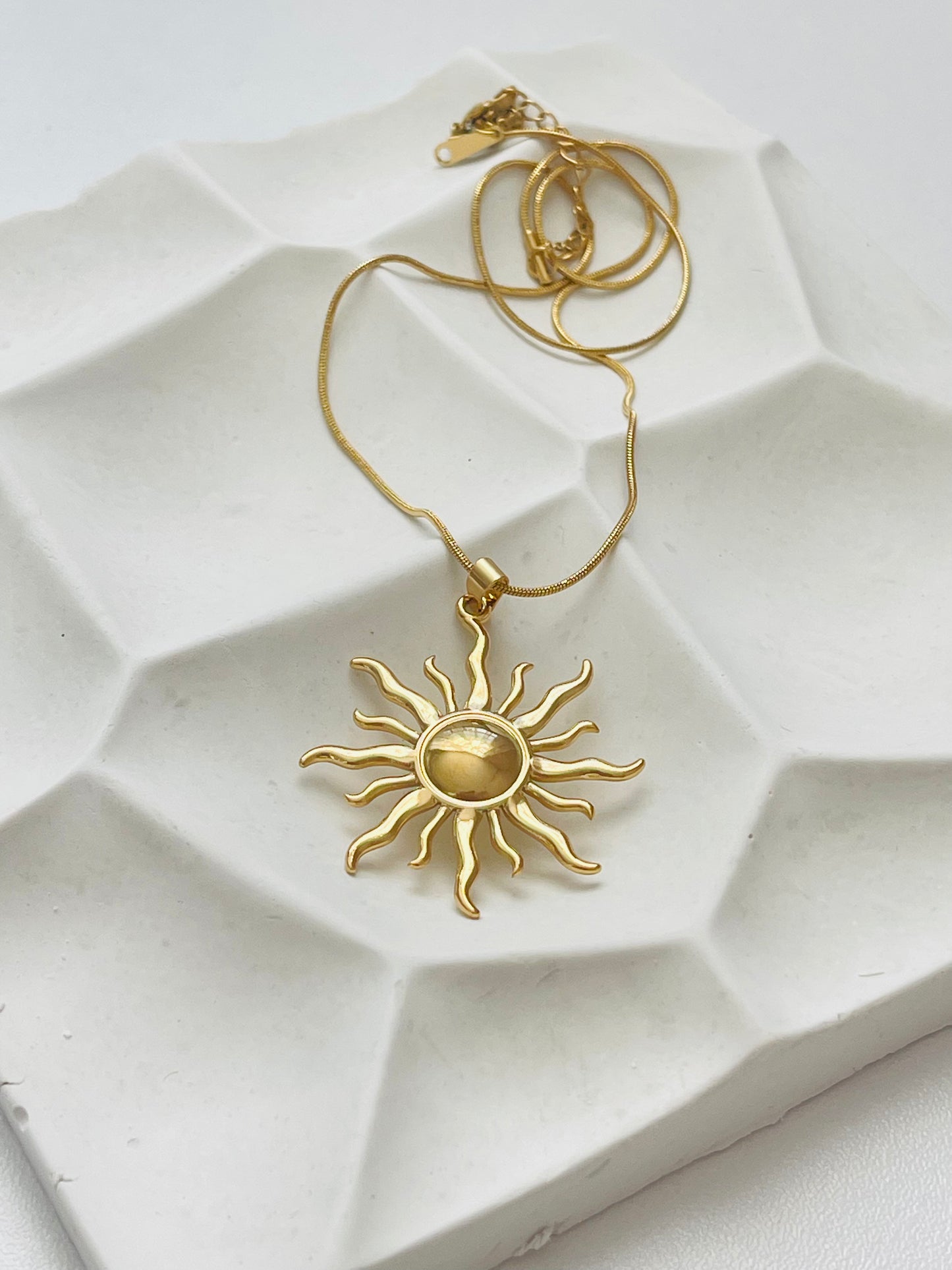 Sol Necklace