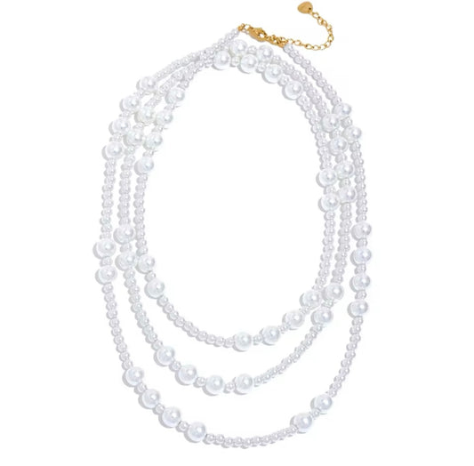 Marian pearl Necklace