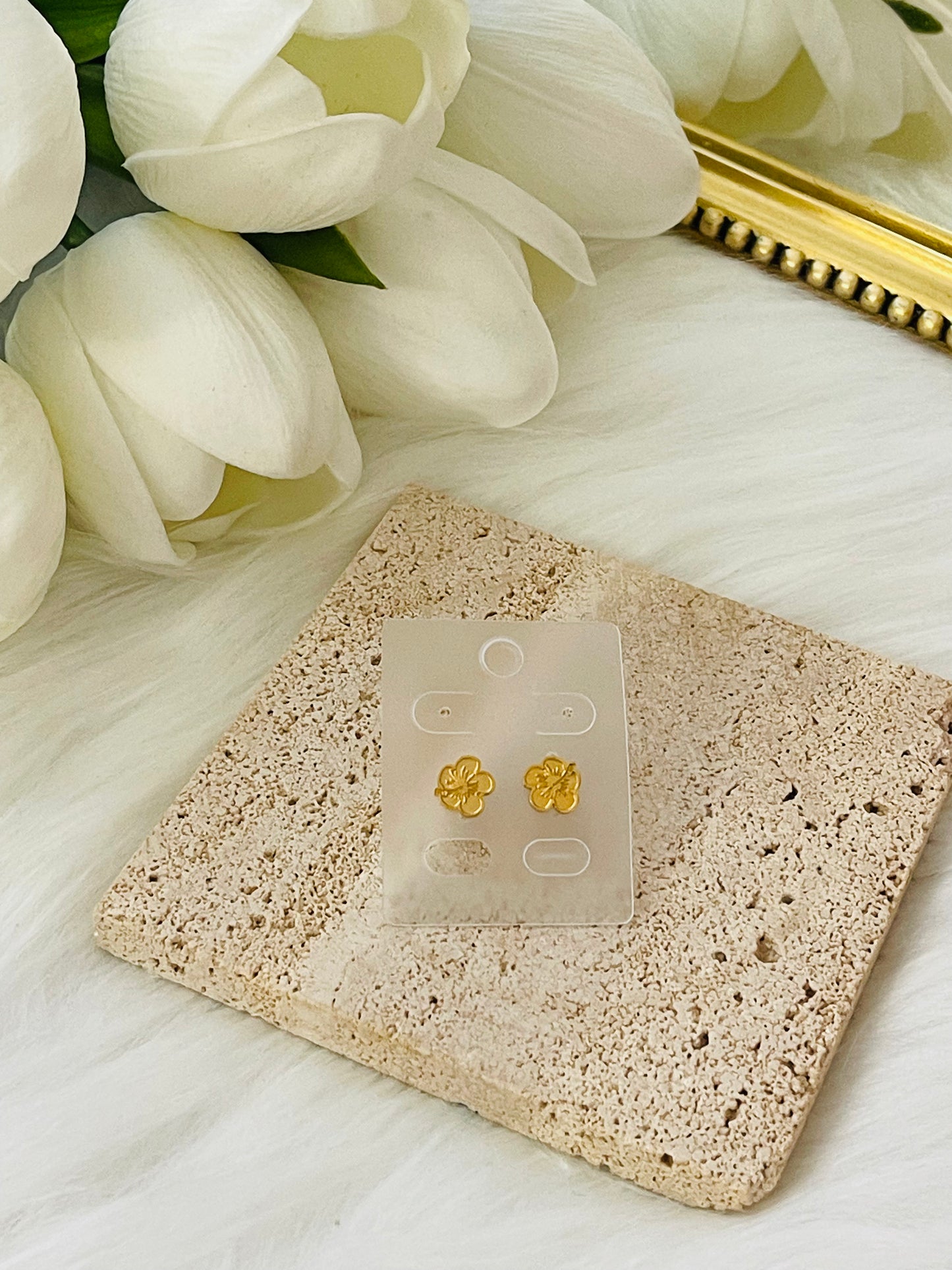 Flor de Maga studs Earrings