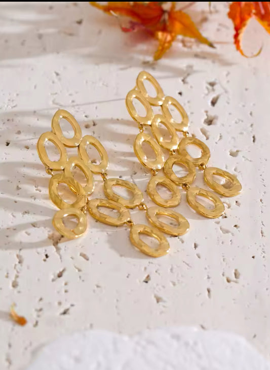 Cecilia dangle earrings