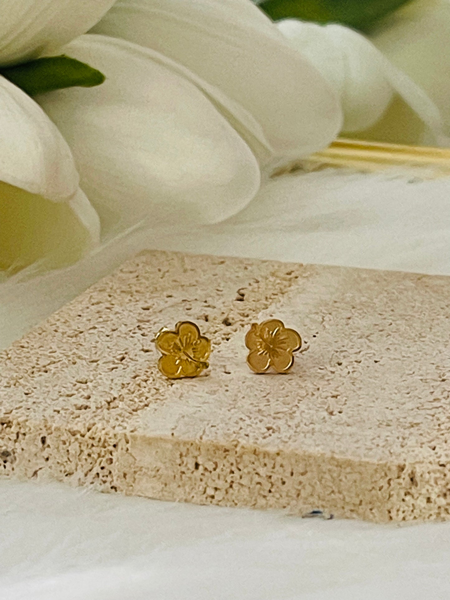 Flor de Maga studs Earrings