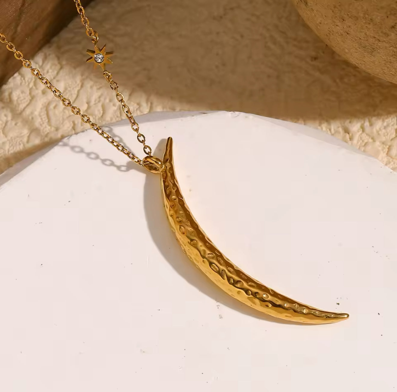 Luna Necklace