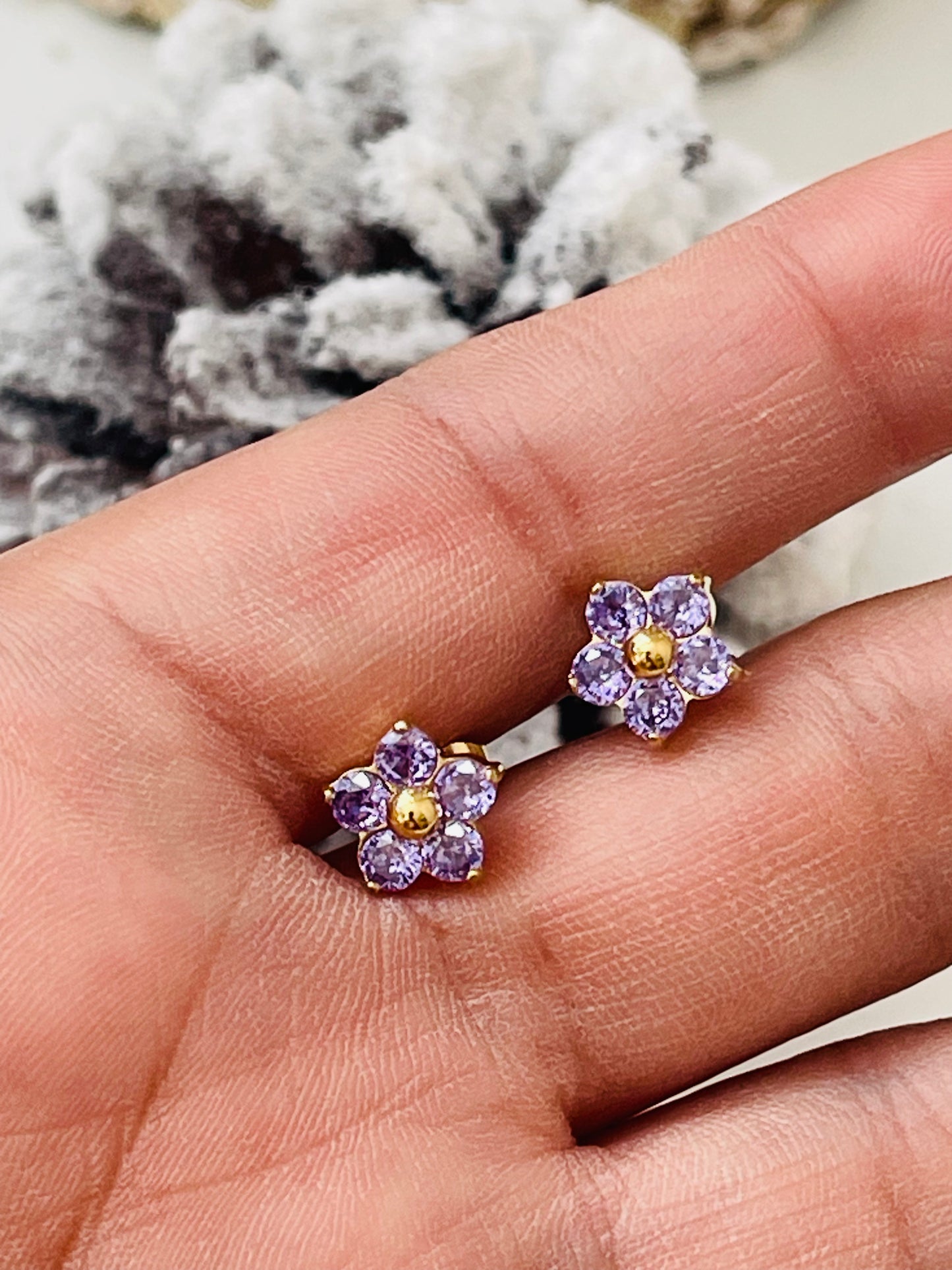 Flower zircon studs