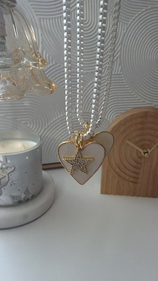 Estrella corazon necklace
