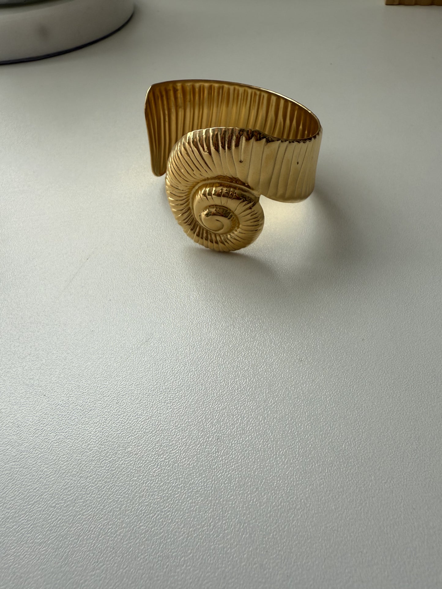 Caracol cuff bangle