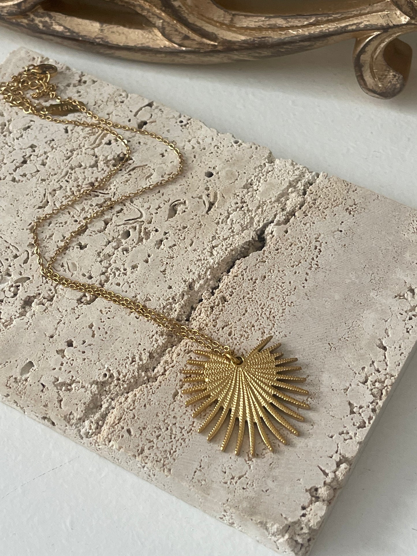 Corazonista necklace