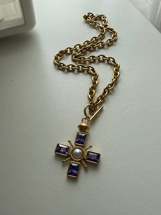 Statements cross necklace purple