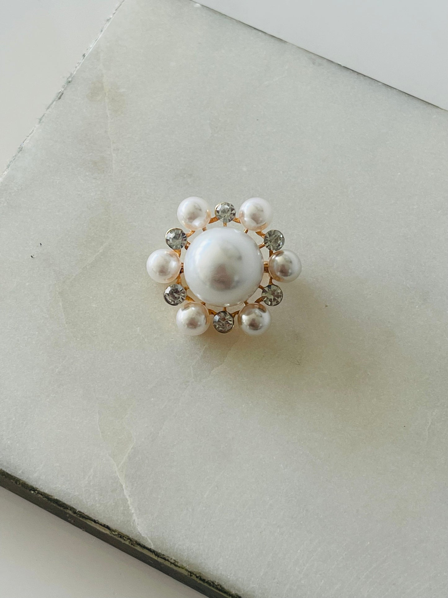 Pearl circle shoe charm