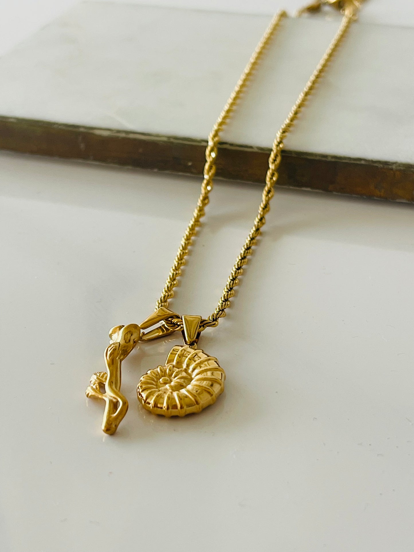 Flor de caracol Necklace