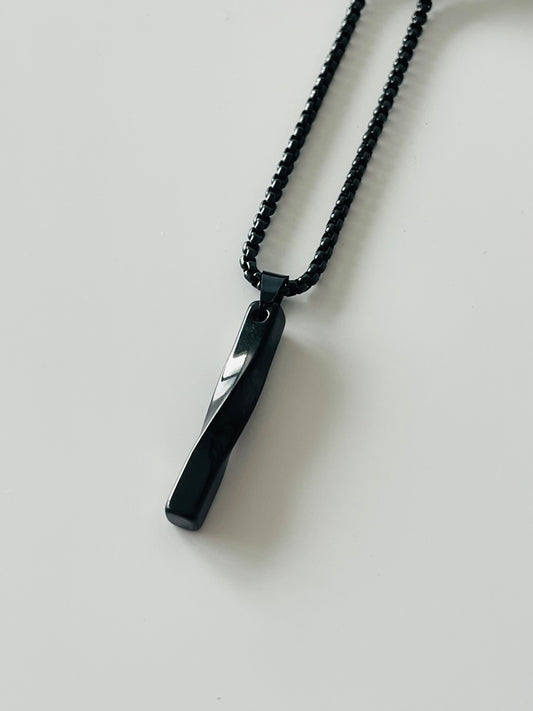 Joe’s Necklace Black