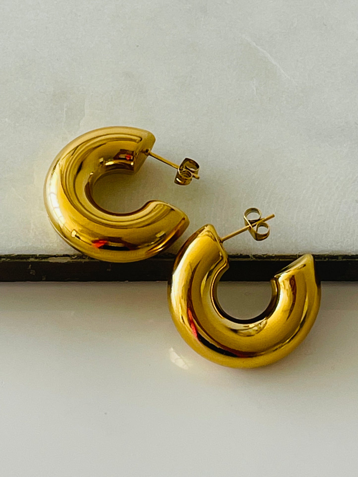 Alira Hoops