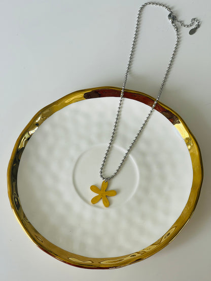 Flower necklace