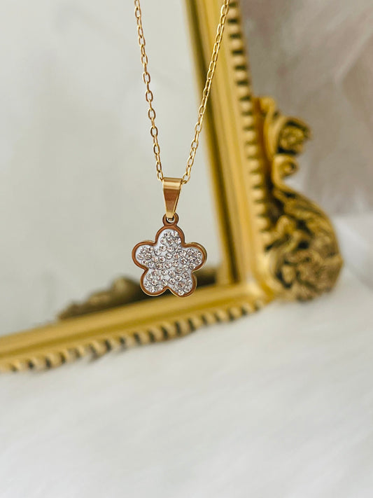 Flower necklace