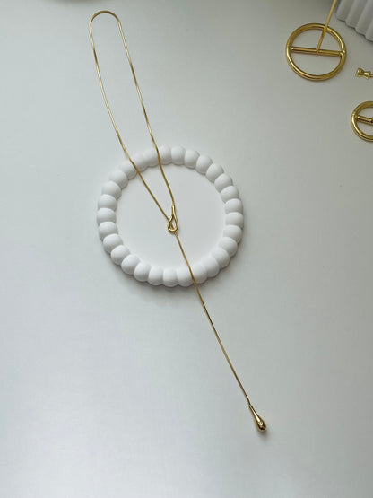 Long drop necklace