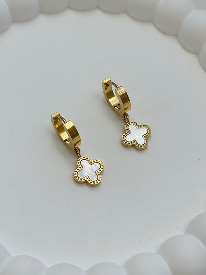 Beautiful clover earrings