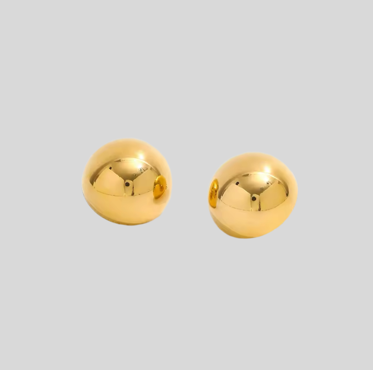 Julieta earrings studs