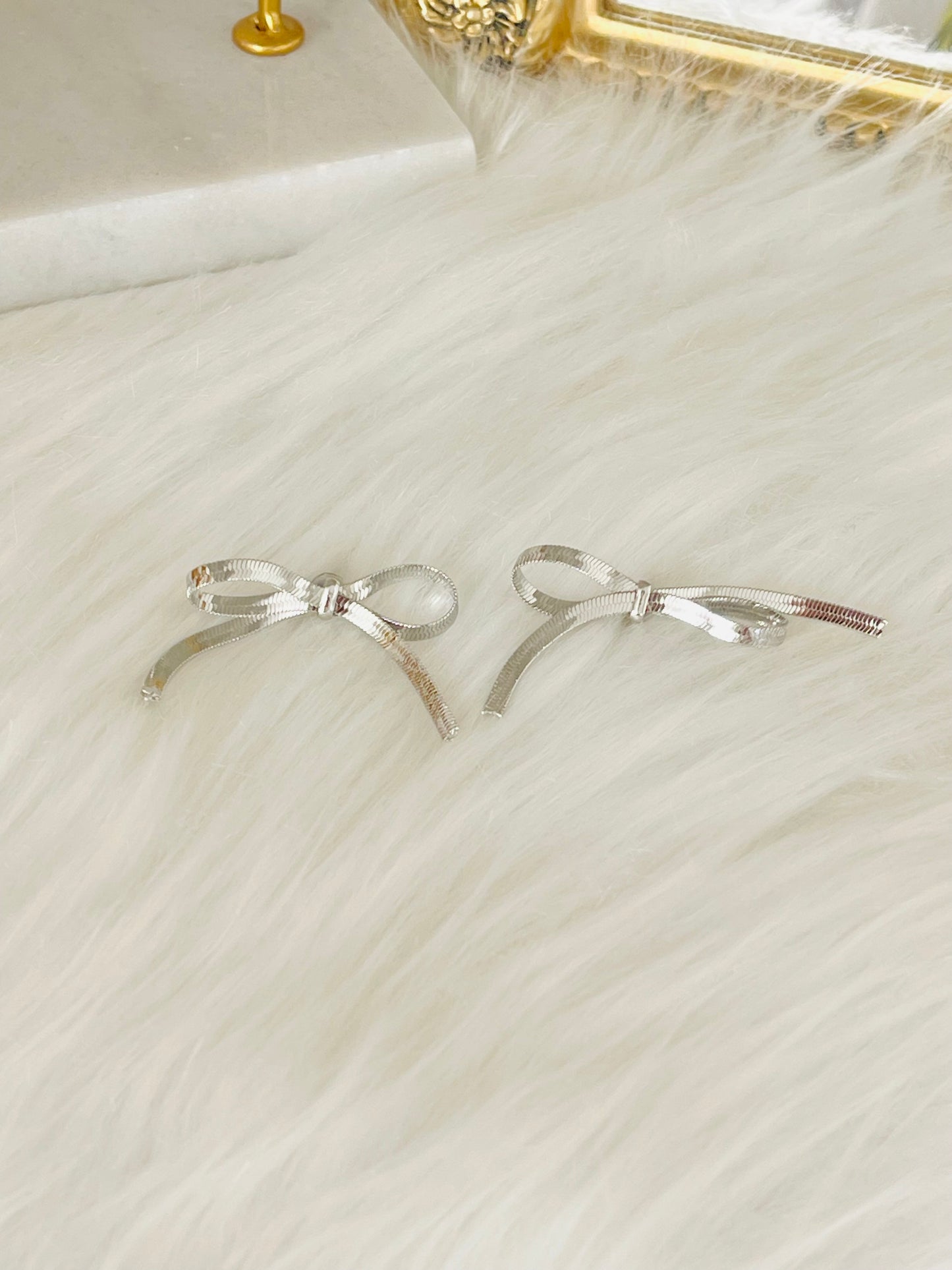 Lazo earrings