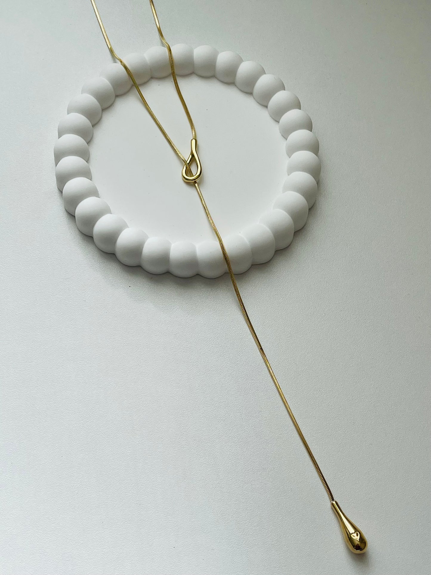 Long drop necklace