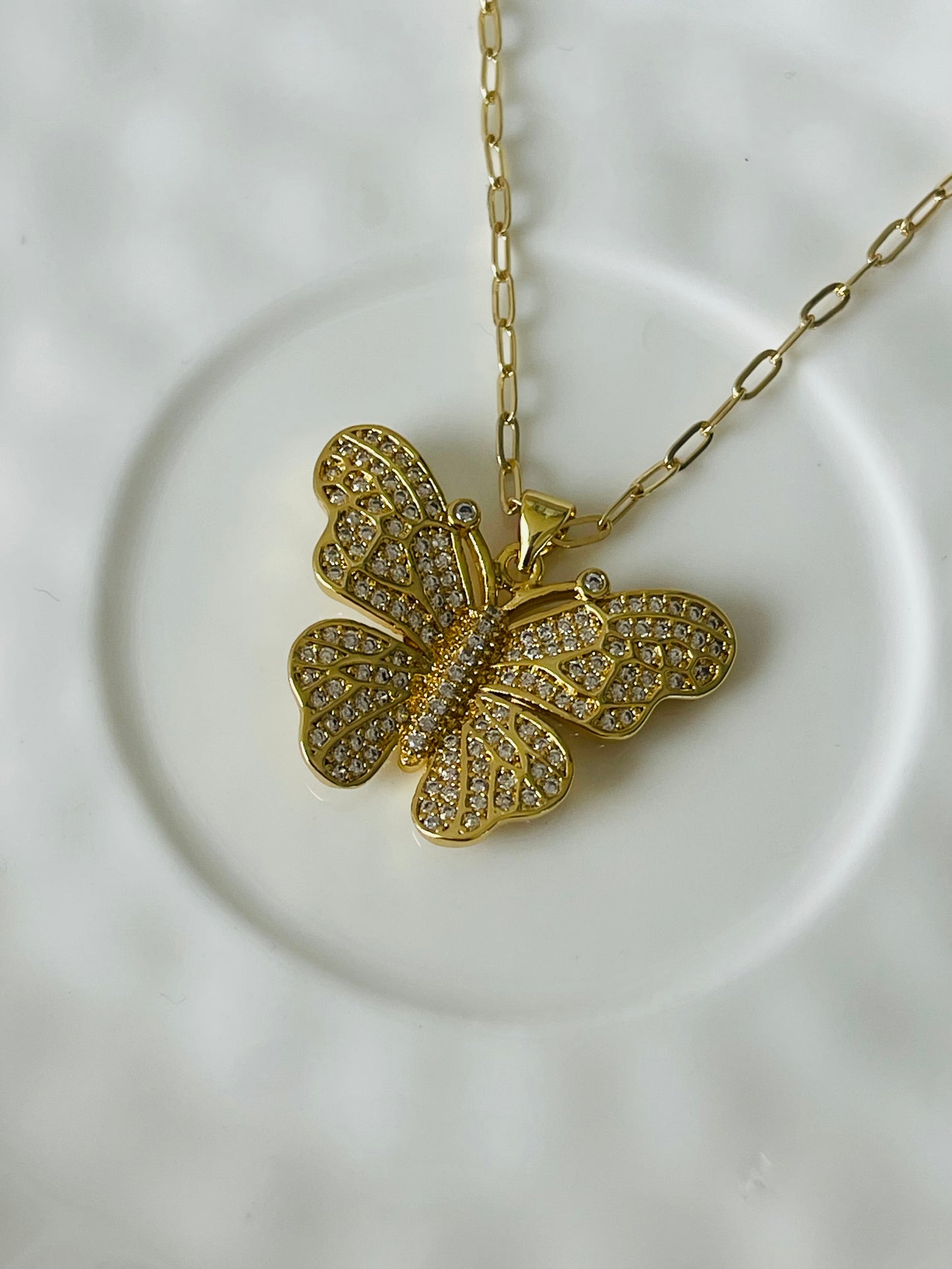 Mariposa necklace