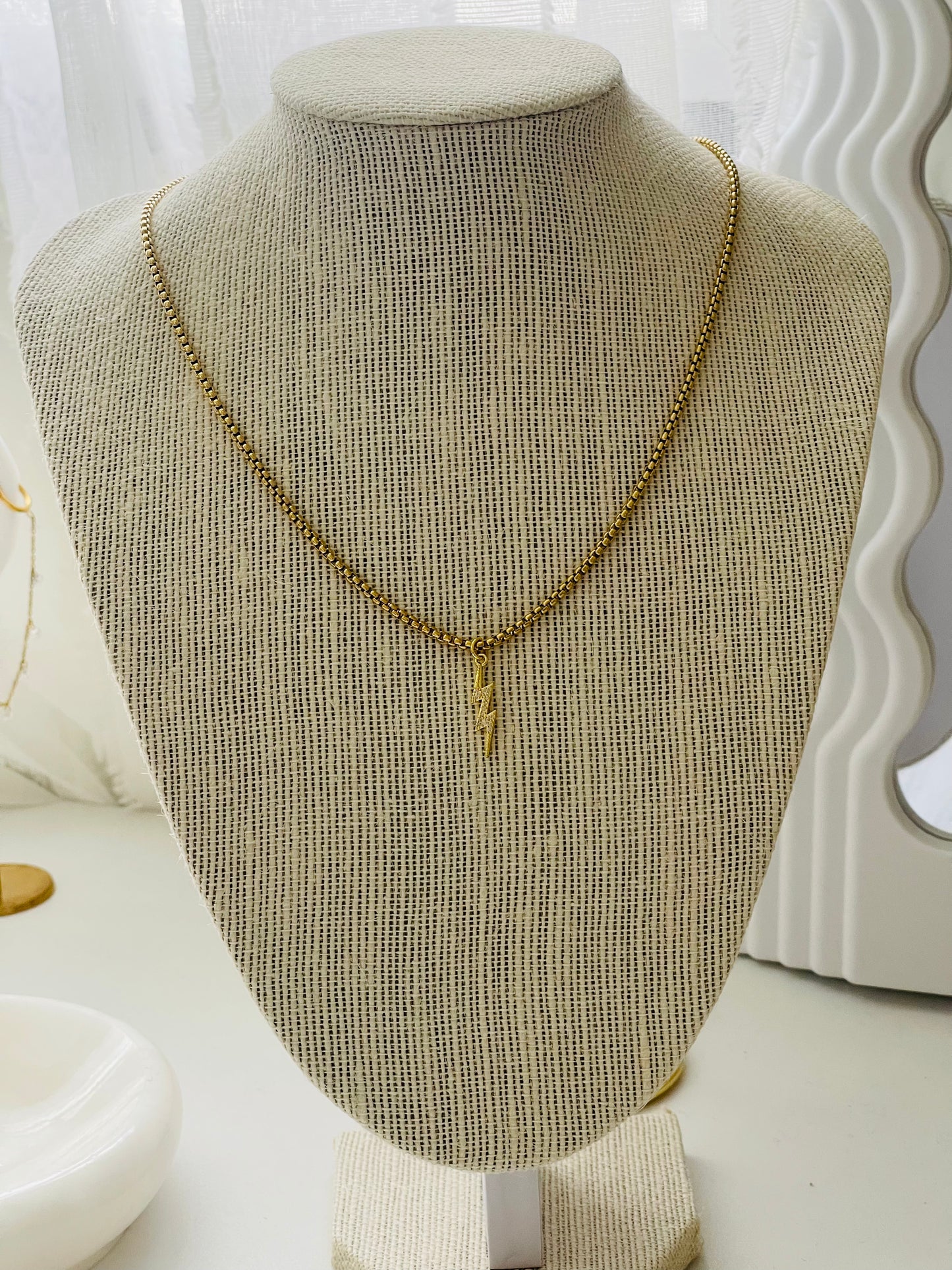 Rayo Necklace