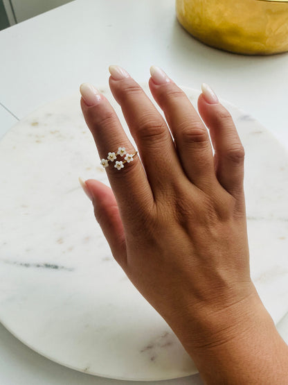 White flowers ring