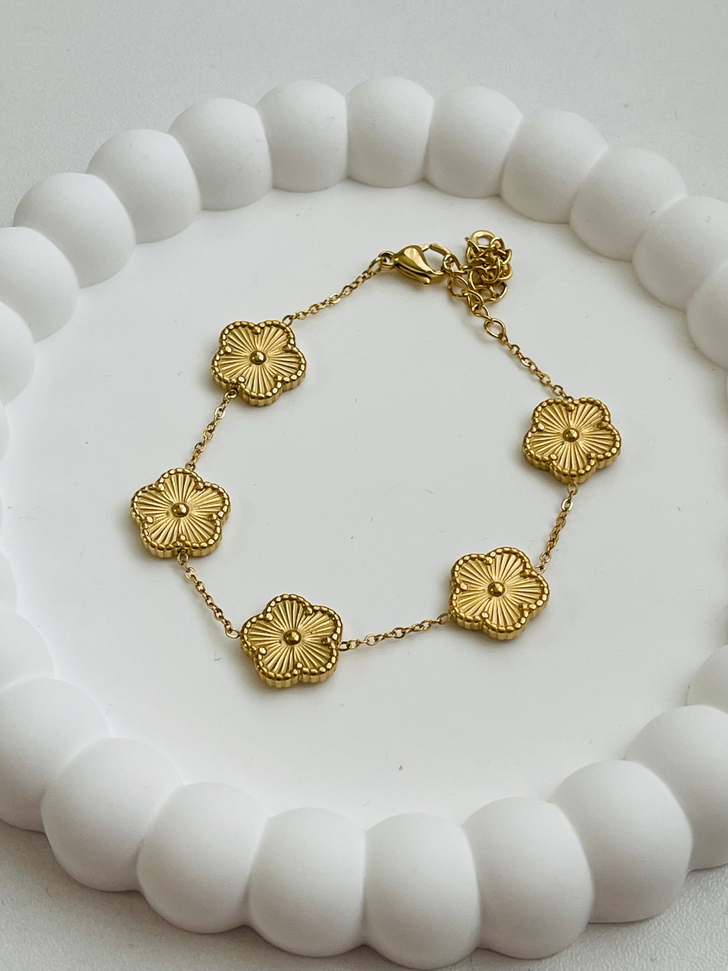 Magnolia bracelet