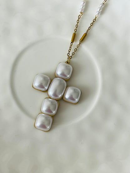 Cruz Necklace