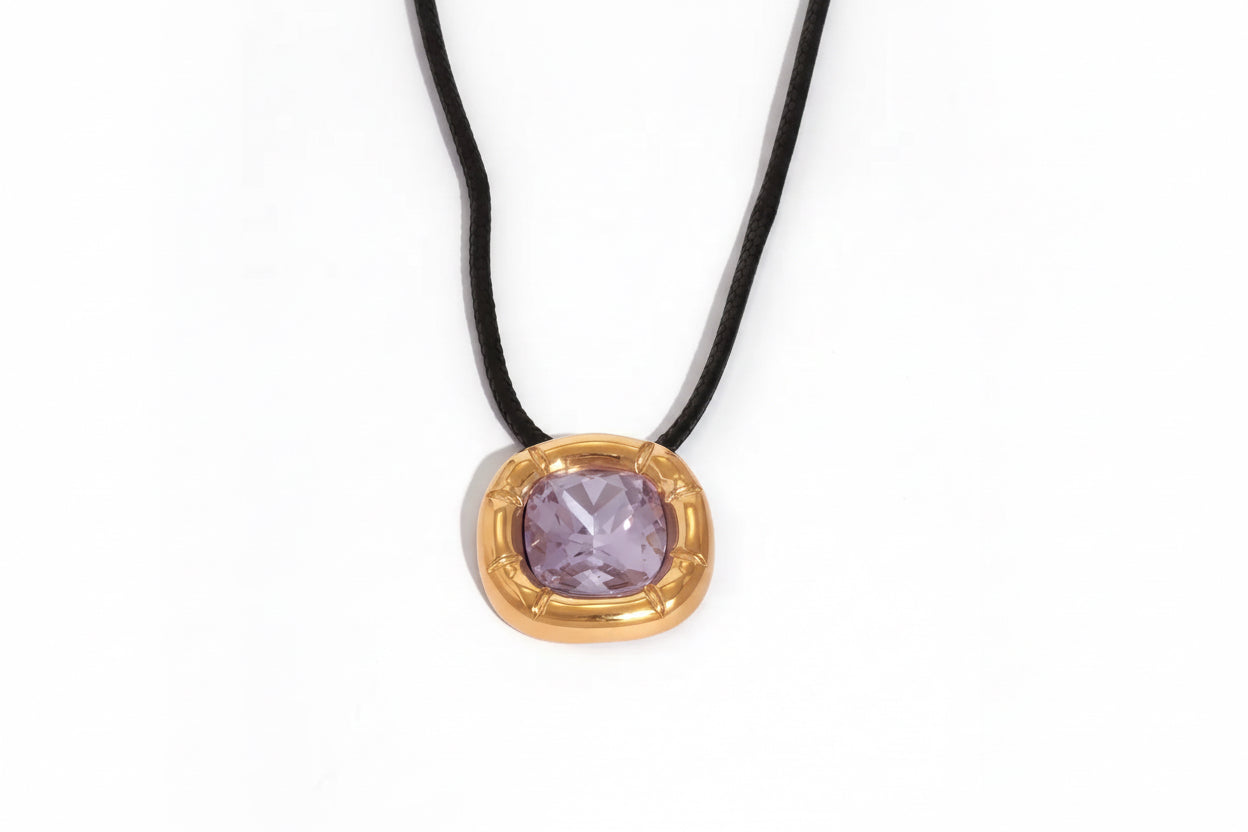 Stone necklace 18k