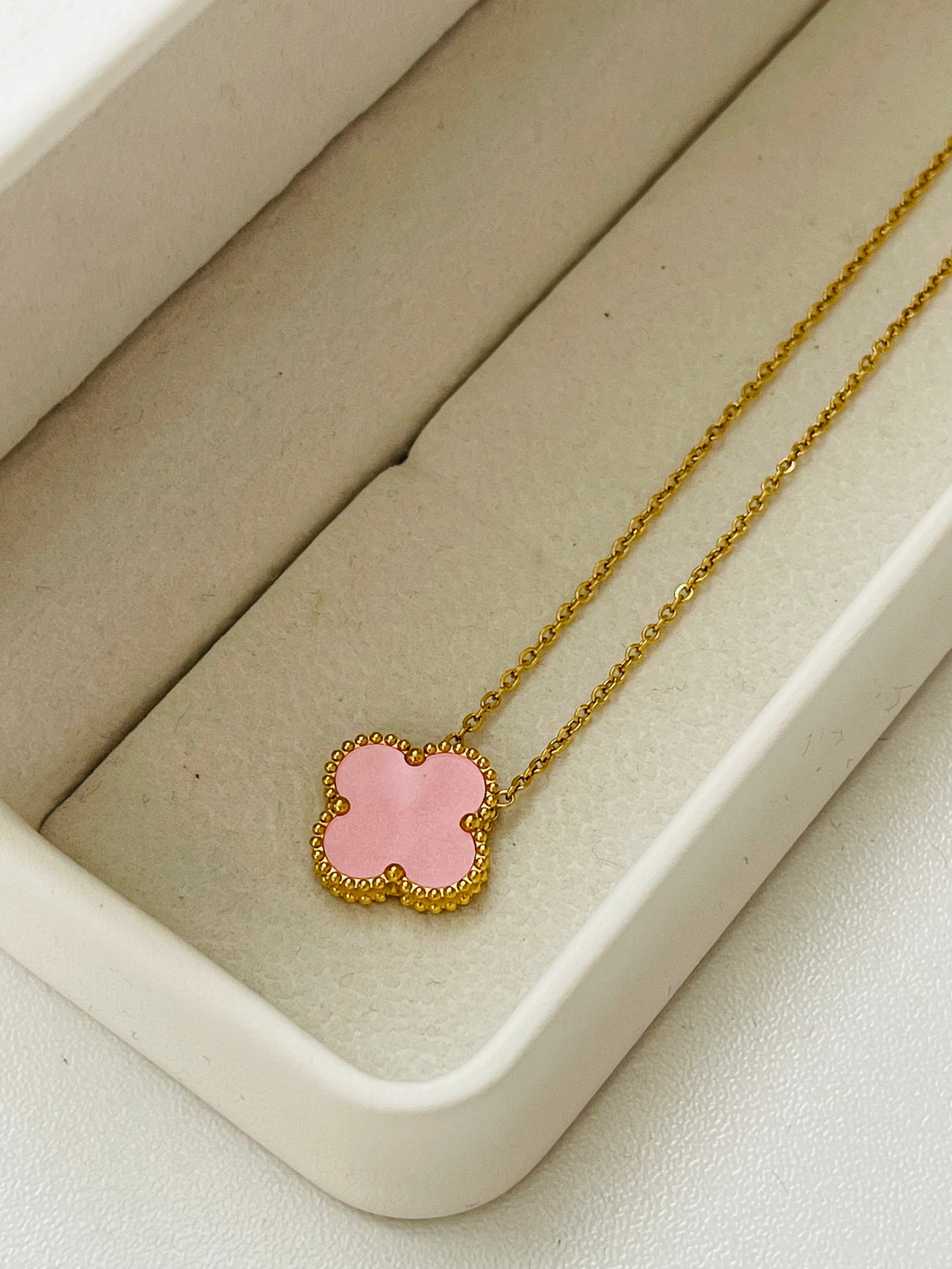 Single Clover Necklace