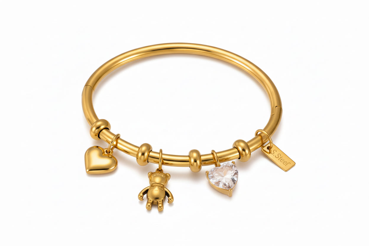 Delicate charm bracelet