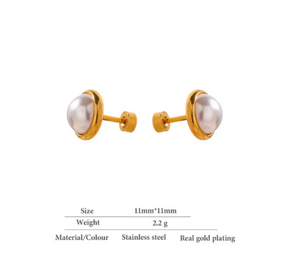 Pearl studs