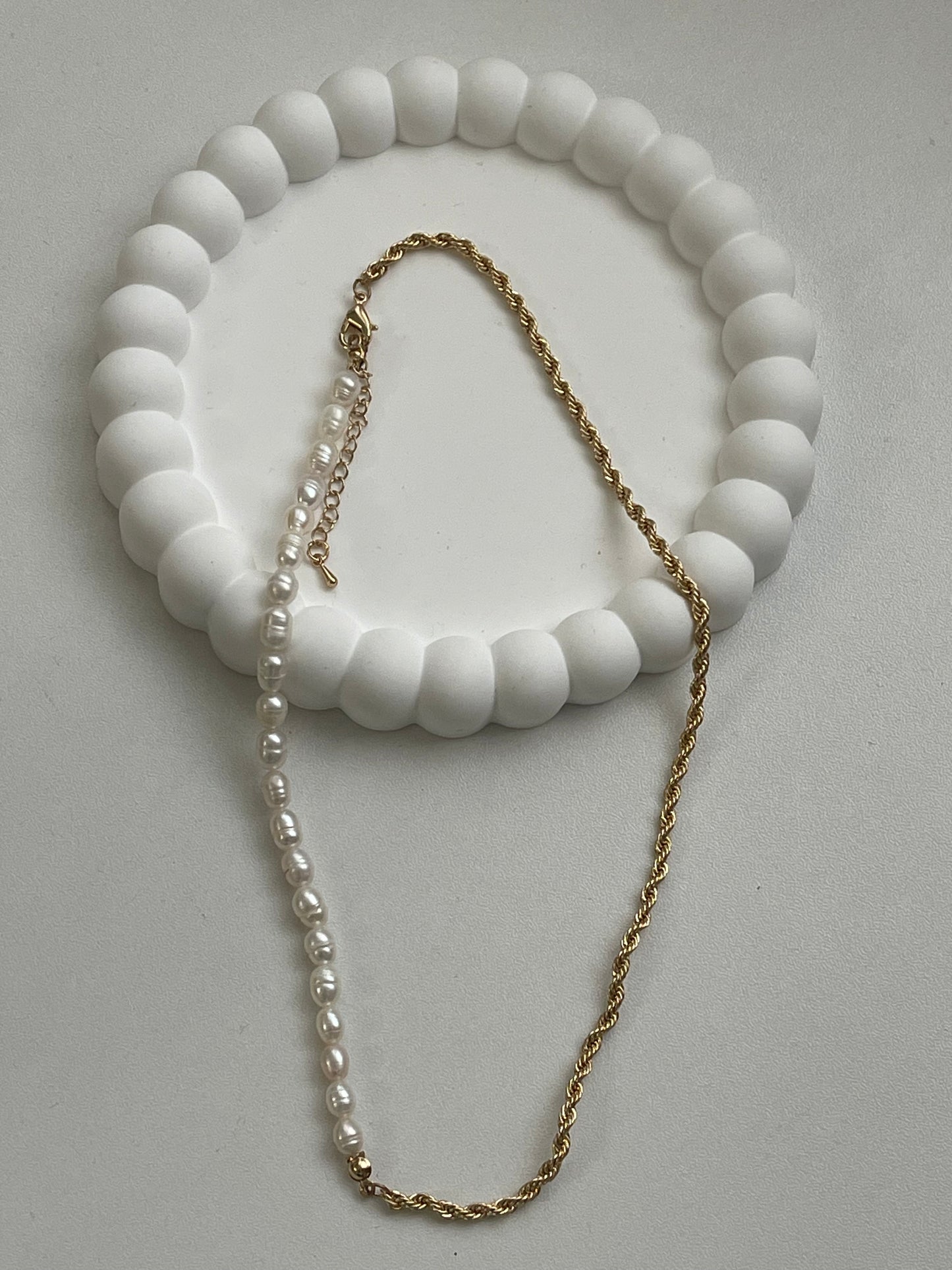 Eleonor necklace