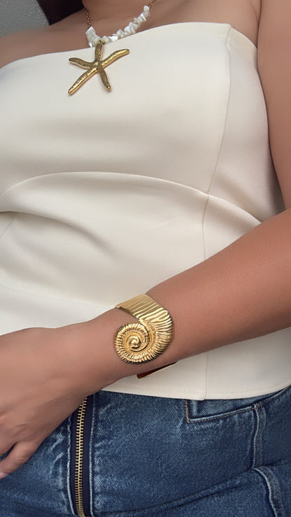 Caracol cuff bangle