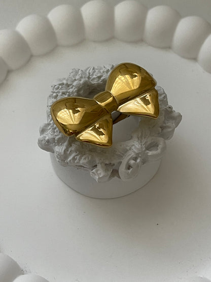Corina ring