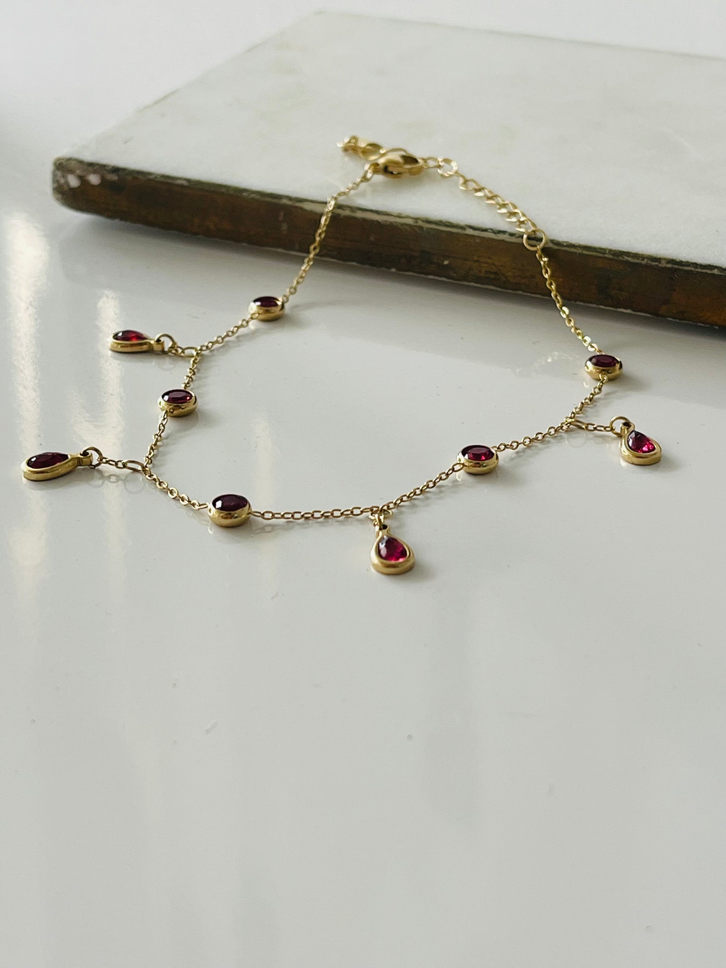 Ana Anklet gold & red