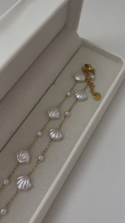 Pearly shell Necklace