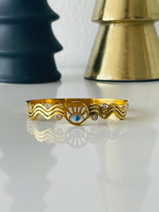 Blue eye bangle